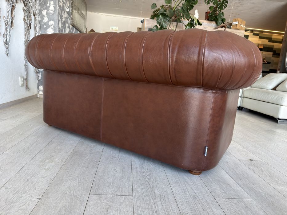 Шкіряний диван Chesterfield.Стан прекрасний.