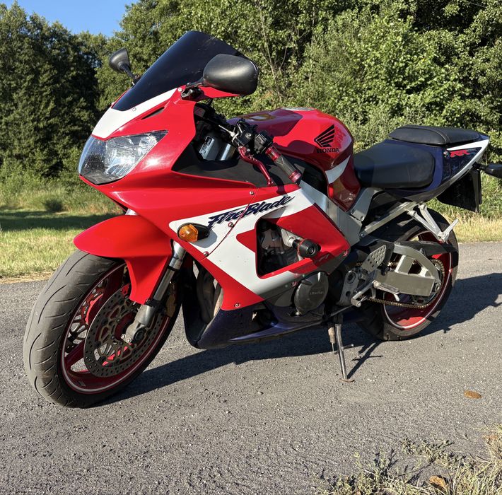 Honda CBR 929 SC44
