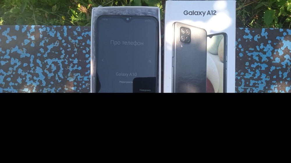 Samsung A10 (2/32Gb) NFC В  ідеальному стані