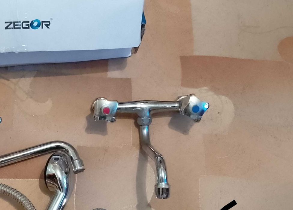 Кран водопровідний кухня ванна