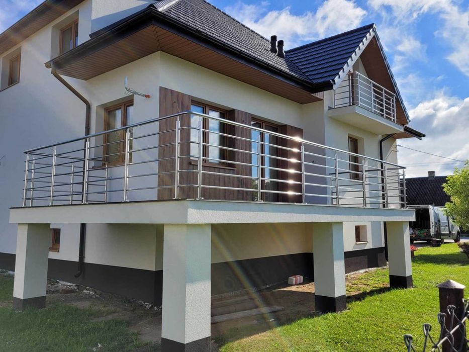 Balustrady nierdzewne ,malowane proszkowo