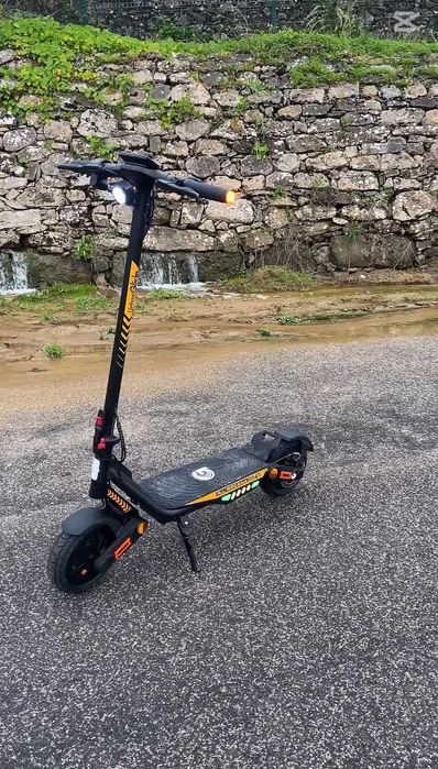 Trotinete Elétrica UrbanGlide AR6 PRO 2x2 – NOVA