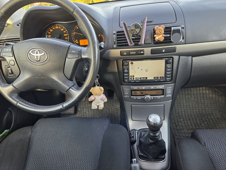 Toyota Avensis T25