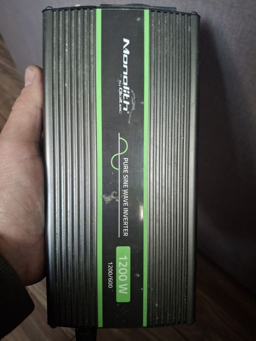 Przetwornica 12/230.    1200w