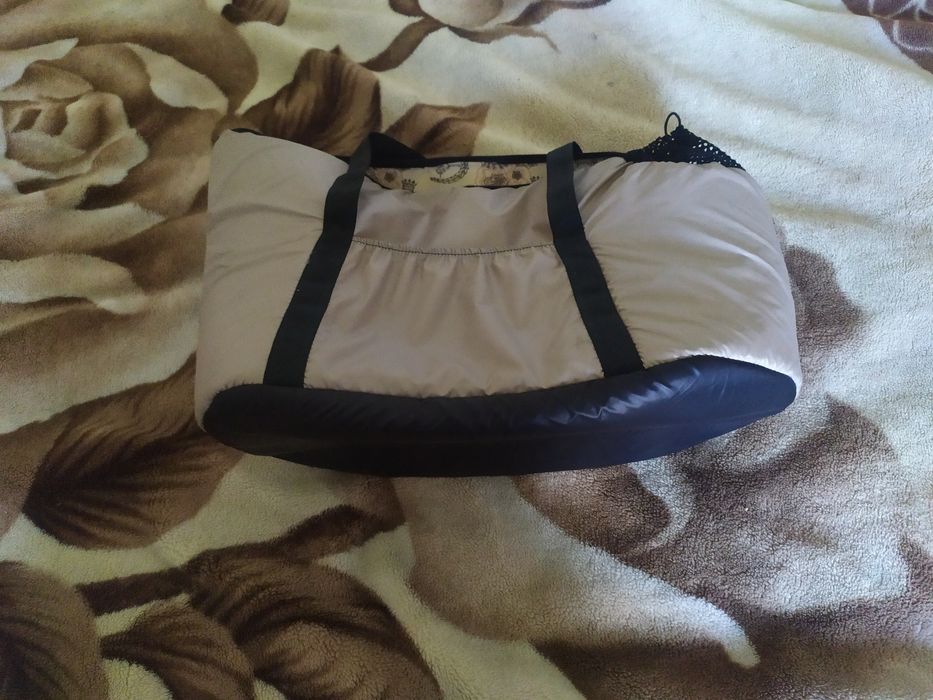 Сумка-переноска для котів і собак. Нова.