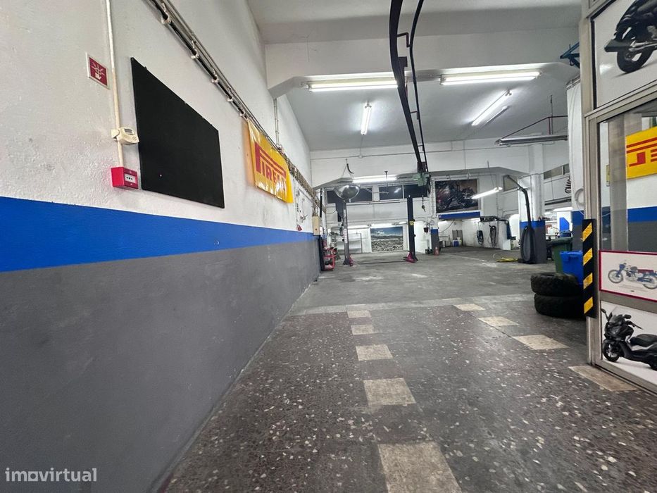 Espaço Comercial / Industrial – Barreiro