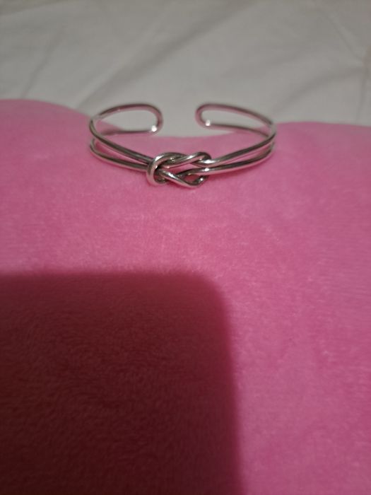 Pulseira em prata com nó