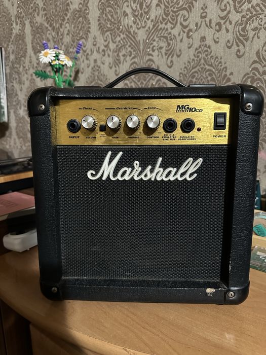 Marshall MG10 CD (комбопідсилювач)