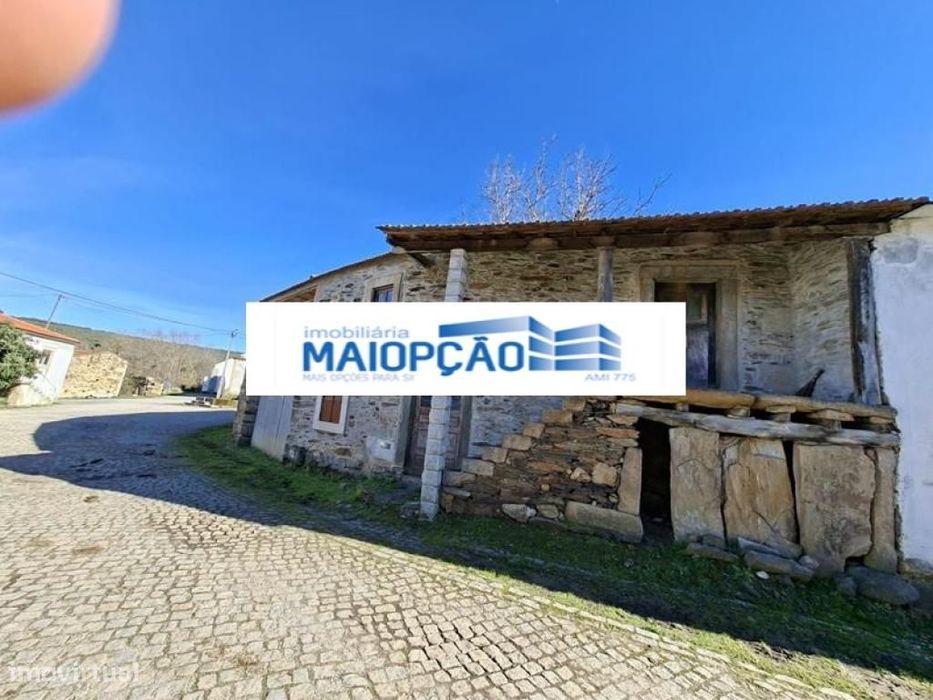 Moradia Geminada T2