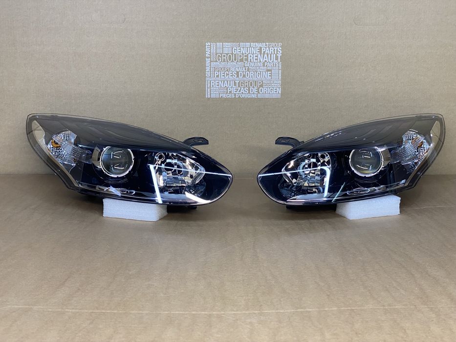 Фари передні Рено Меган 3 Renault Megane 3 Нові