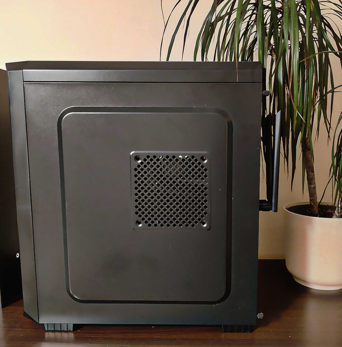 Komputer i5-7500 / 16 GB / GTX 1050 Ti/ SSD+HDD/ WiFi BT/ Monitor LG24