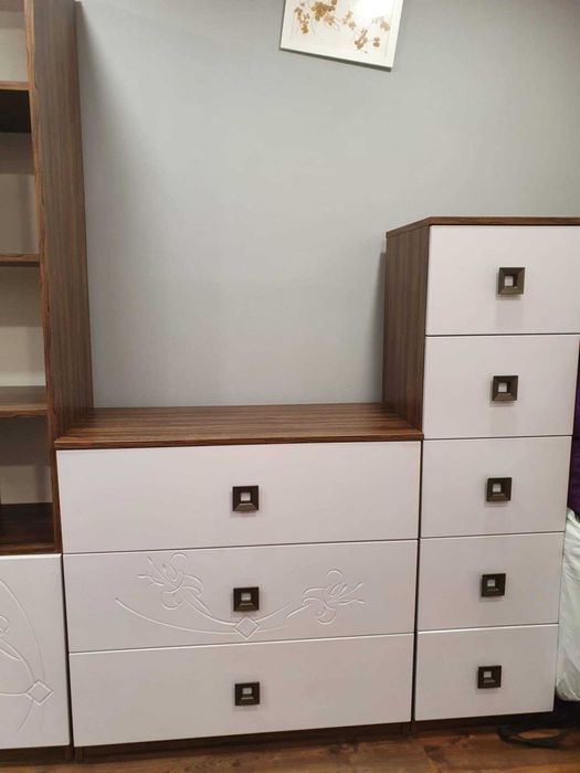 Meble dziecięce, młodzieżowe, zestaw 5 elementów, szafa, półki, komoda