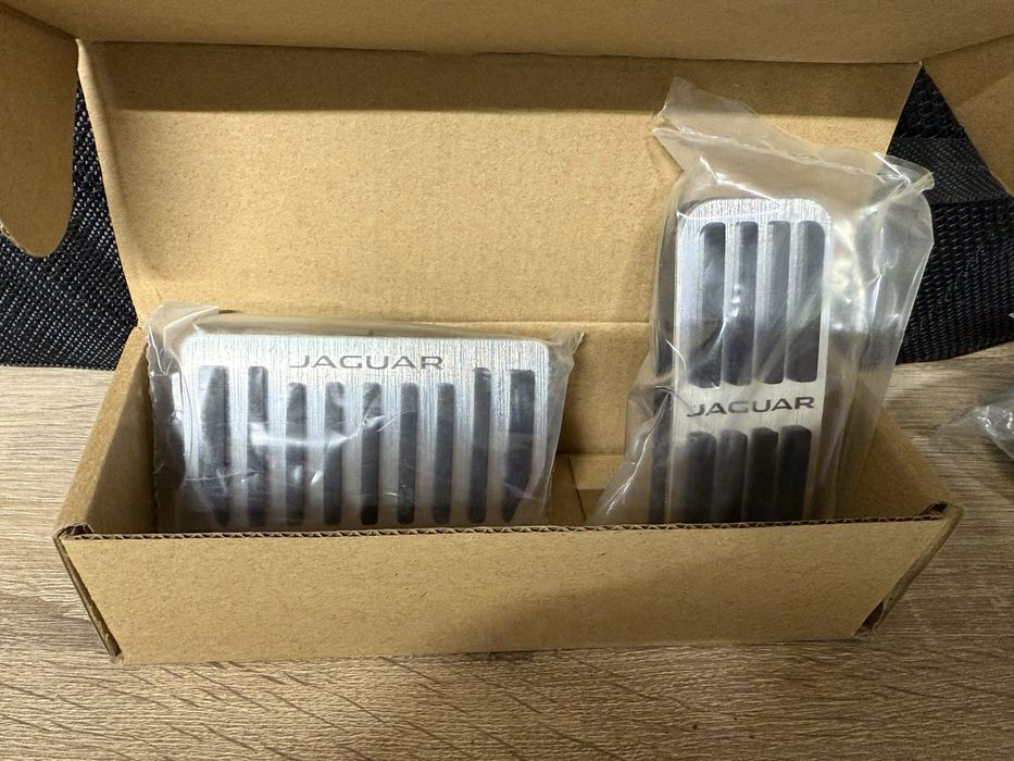 JAGUAR Pedais para Jaguar