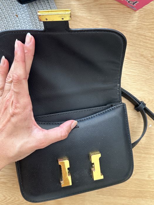 Hermes constance torebka crossbody czarna zlote detale