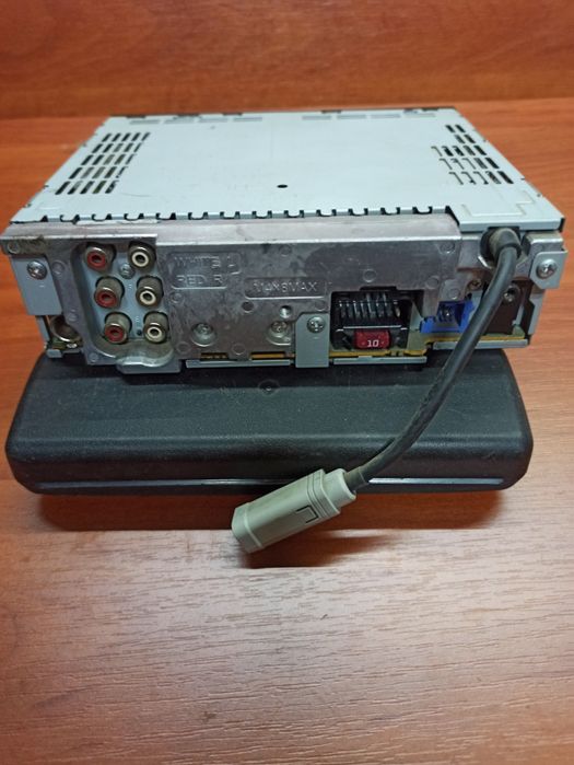 Магнитола Pioneer Deh P5990IB.