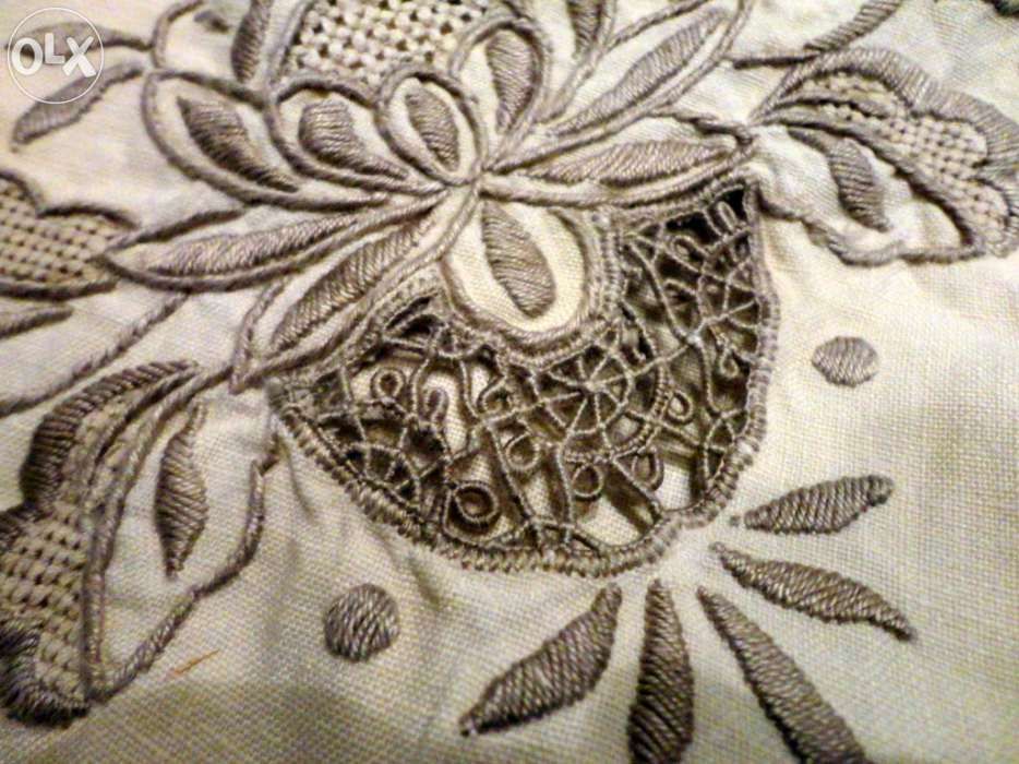 Toalha de mesa bordada da Ilha da Madeira