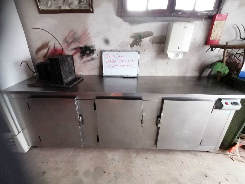 Frigorifico industrial com motor "semi-novo"
