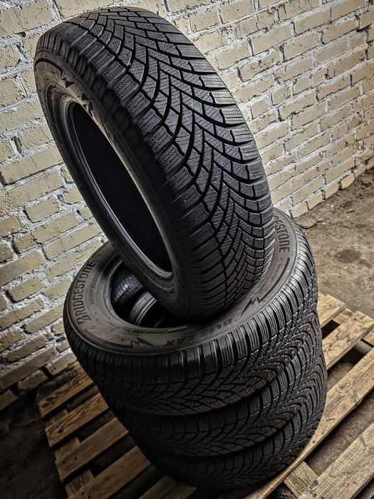 Зимові 215/65r17 Bridgestone | 7mm | 2022 | Made in Spain | Преміум шини | Комплект / 4шт | Ідеальний стан, без пошкоджень, без ремонтів, без дефектів
