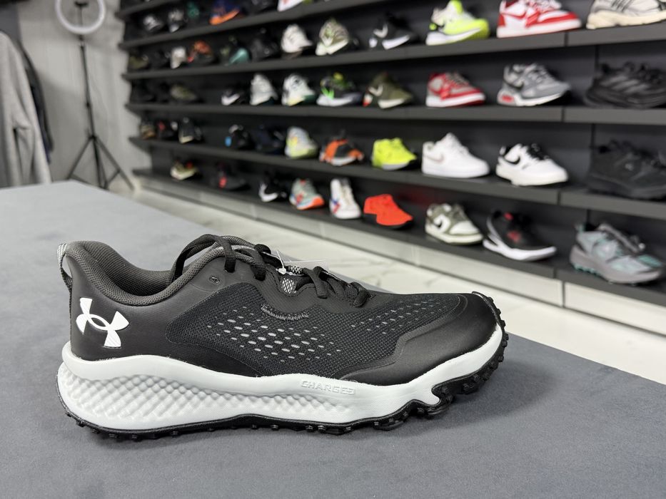 Оригінал кросівки Under Armour Charged Maven Trail (26,5см)