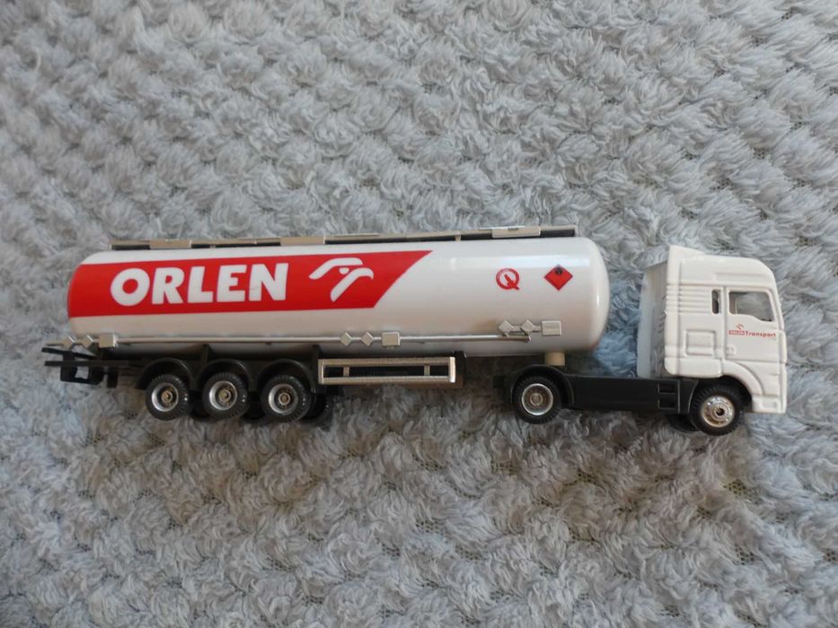 Model cysterny orlenu 1:72