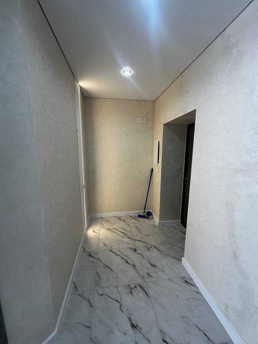 1 кімнатна з ремонтом жк княгинин центр ратуша