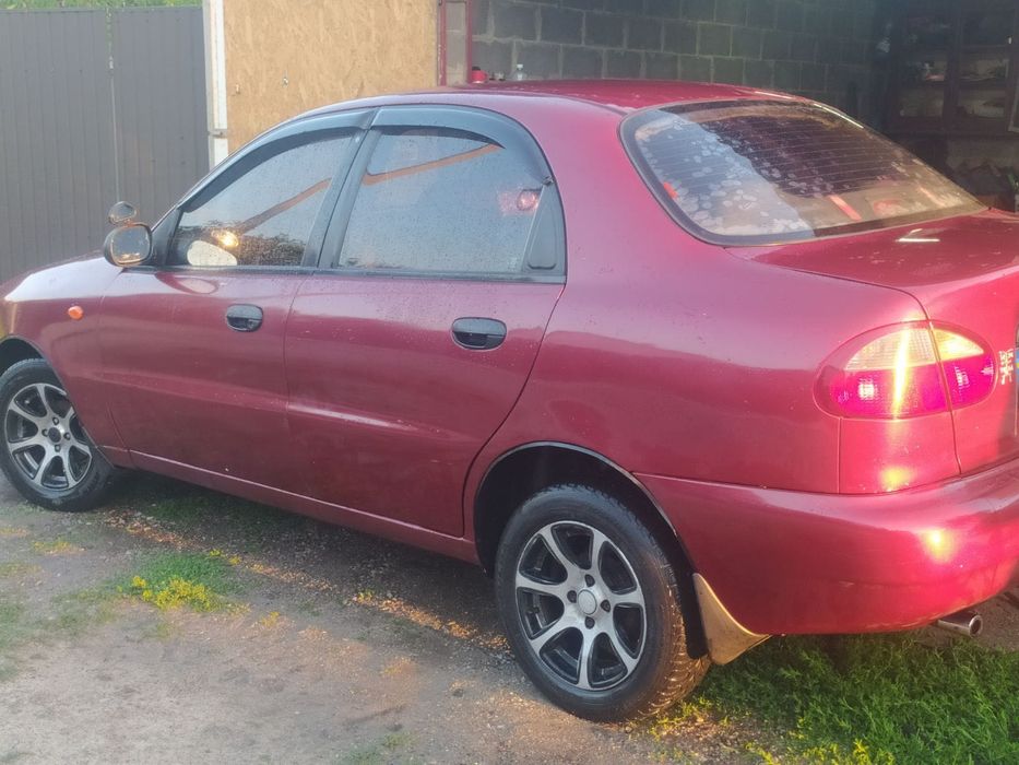 АвтоМобіль ланос