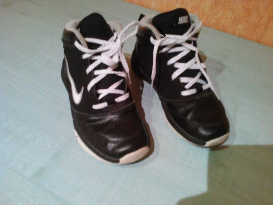 buty Nike SKÓRA!   roz. 31,5 ( 19,5cm)