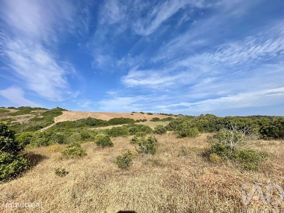 Terreno em Budens de 4320,00 m2