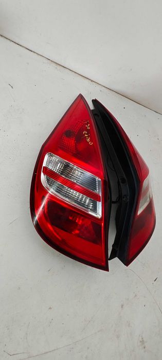 HYUNDAI I30 HATCHBACK 2007 ROK Lewa i Prawa Lampa lewy i prawy tył