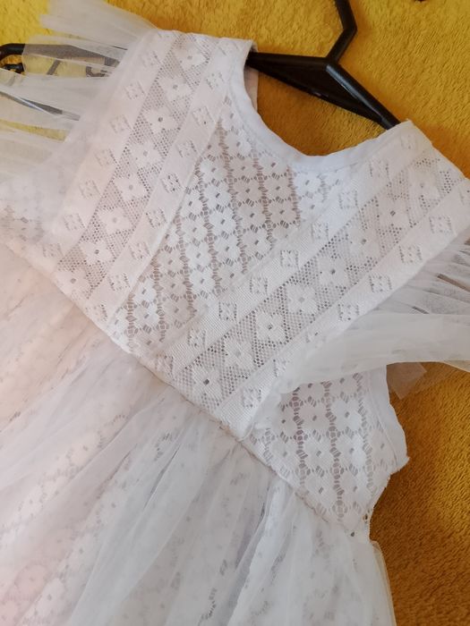 Dziewczęca sukieneczka