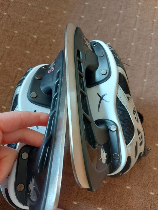 Ковзани,коньки дитячі