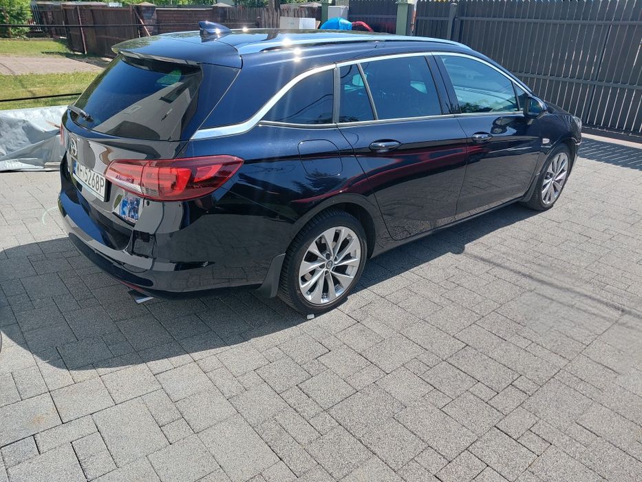 Opel Astra 1.6 Turbo AT Elite
