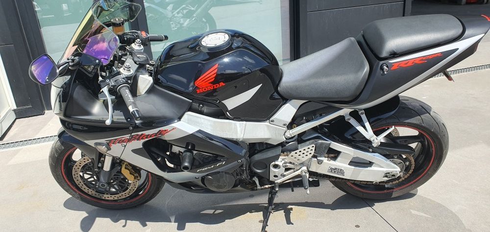 CBR900RR de 2000