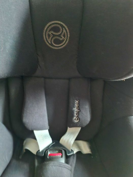 Fotelik samochodowy Cybex Sirona T i-Size + Baza Cybex T
