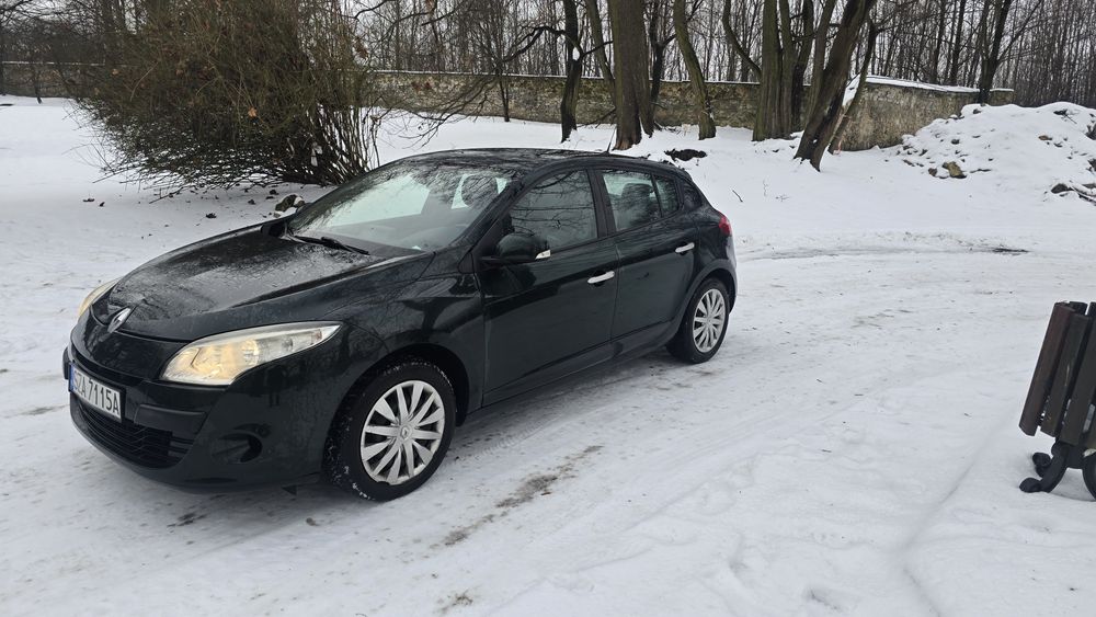 Megane III.   1.4 BENZ. 130KM