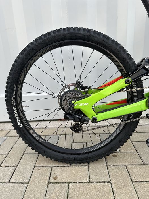 Rower DH Specialized Demo 8 M