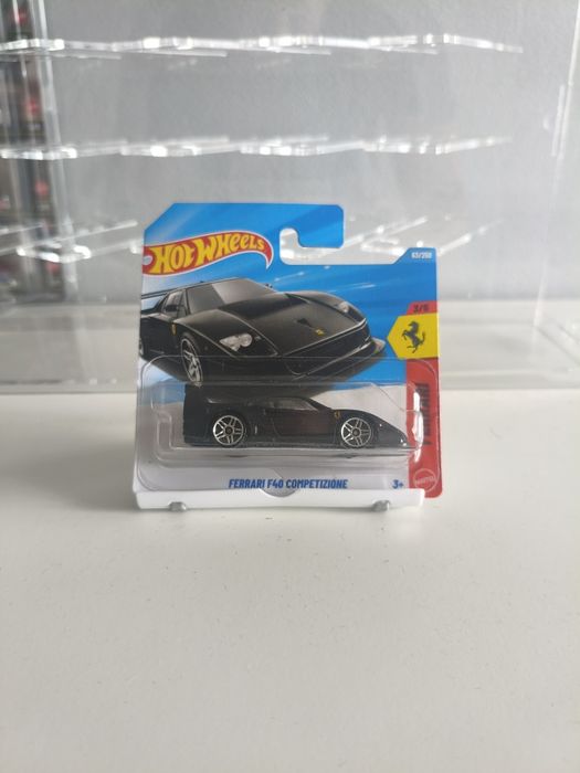 Ferrari F40 Competizione Hot Wheels Mainline