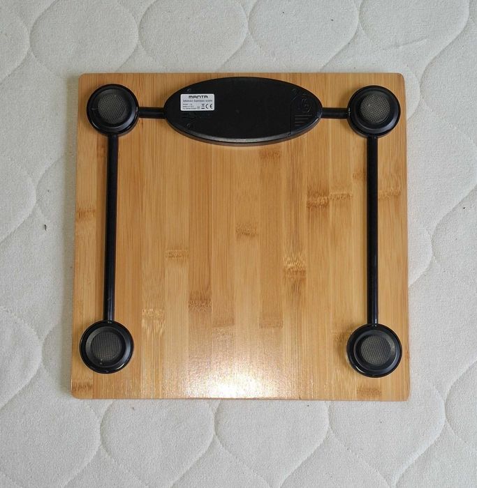waga łazienkowa MANTA Bamboo bambusowa 150 kg