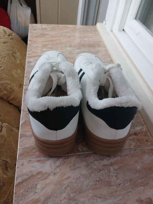 Зимні   кросівки