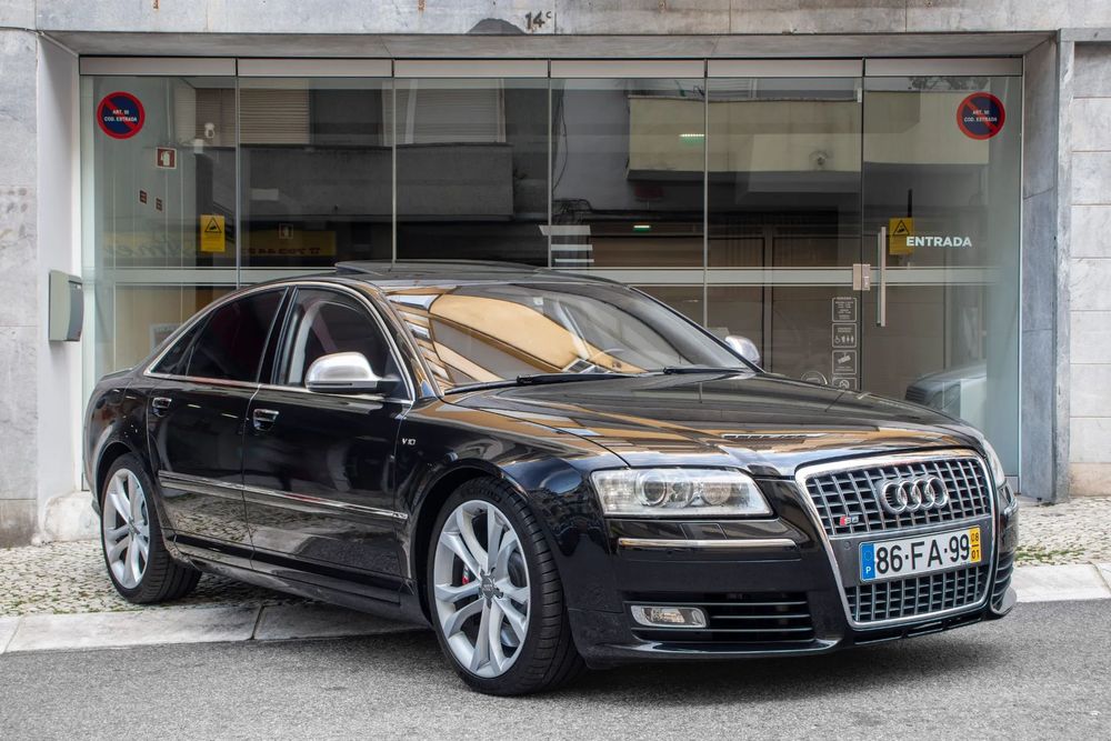 Audi S8 5.2 FSi V10 quattro