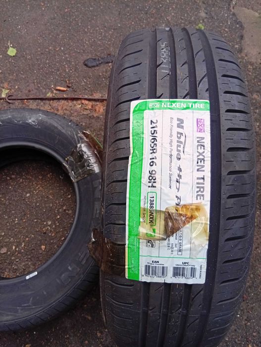 Продам резину б/у 215/65*16