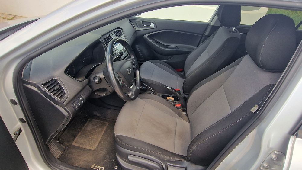 Hyundai i20 1.1 crdi 105 mil km