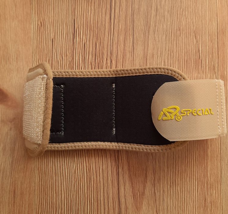 Neoprenowy stabilizator nadgarstka, opaska Special SP-2010 Elastyczny,