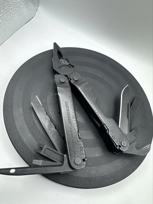 Leatherman super tool 300m