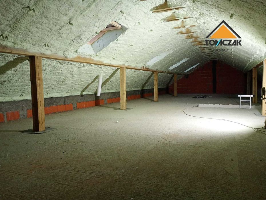 Piana PUR Wełna Celuloza Ocieplenie Domu Poddasza Stropu Ściany Hali