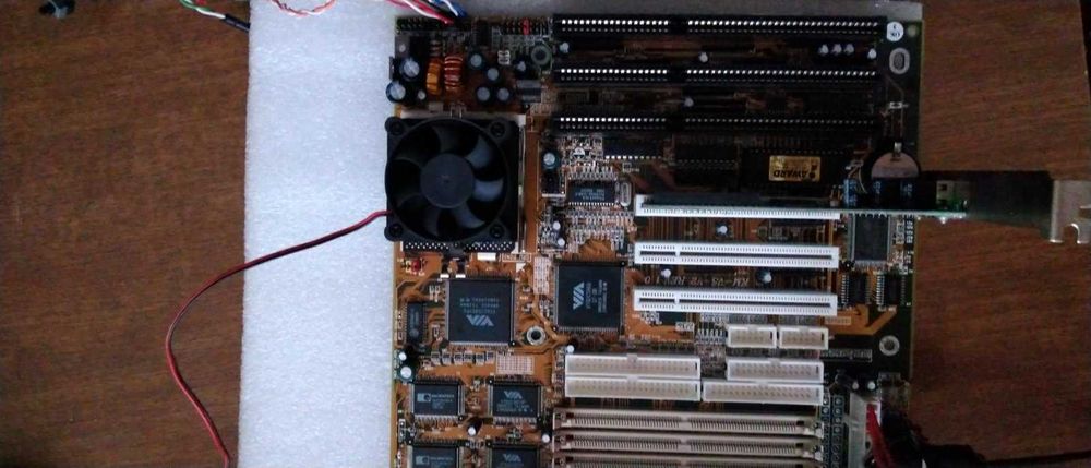 Ретро ПК 90х |MMX 166 | ATI 3D Rage II + Creative SB16|  DOS/Win9х