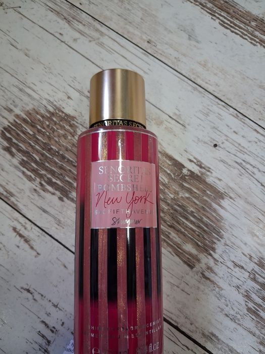 Mgiełka do ciała z brokatem 250ml.