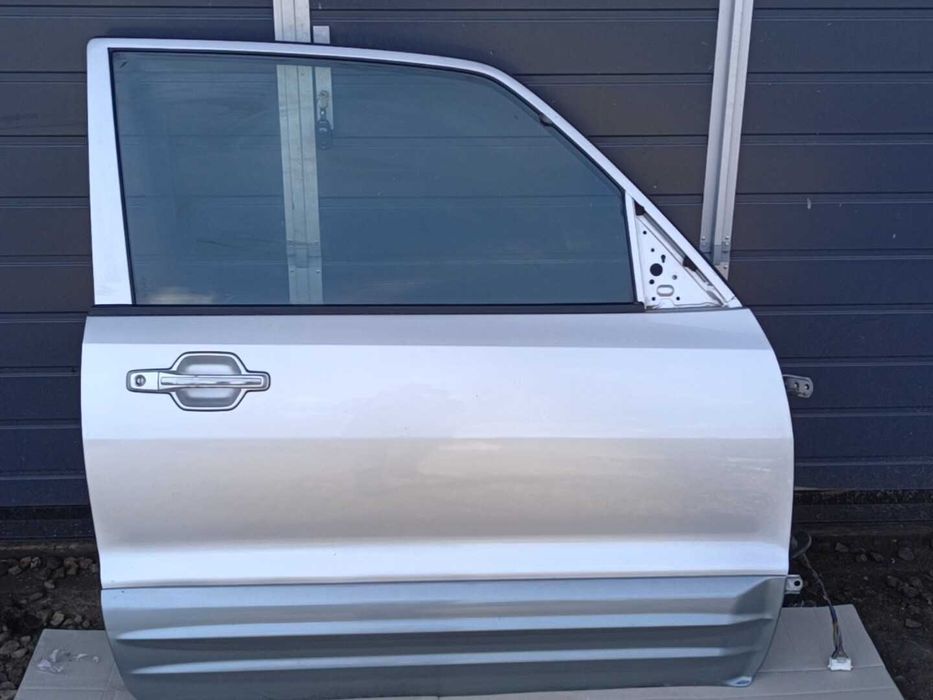 Mitsubishi Pajero III 3.2 DID 03R. 3D drzwi prawe