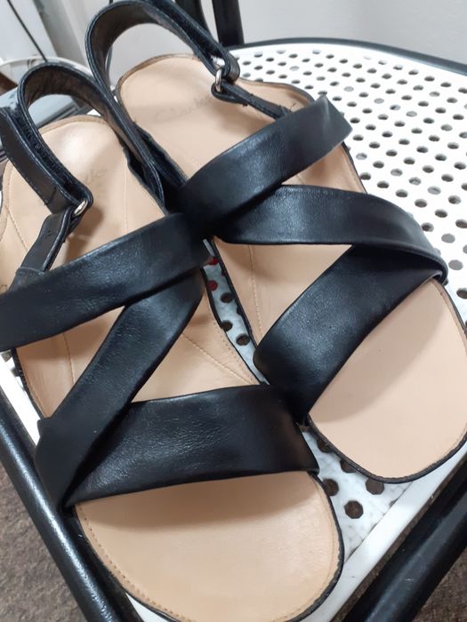 Skórzane sandały Clarks roz. 38 czarne, stabilne