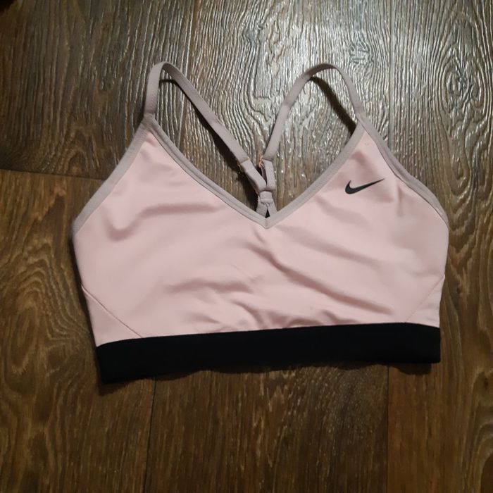 Топ Топік Спортивний Nike S